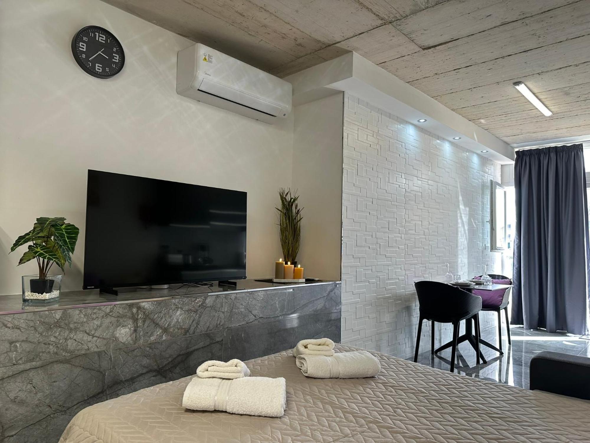 Seafront, Lovely Modern Studio. San Ġiljan Buitenkant foto